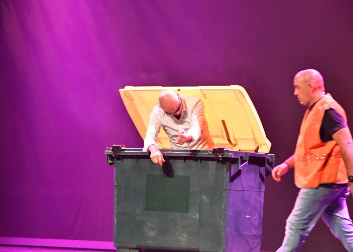 Sortez les poubelles ©Greiller